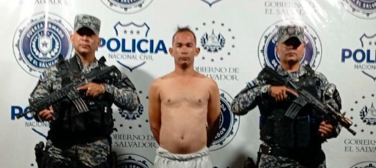 DETENIDO EN ILOPANGO POR ATACAR CON PIEDRA A USUARIOS DE MICROBÚS RUTA 41