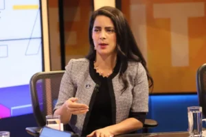 DIPUTADA CLAUDIA ORTIZ SEÑALA RESPALDO DE LA DIÁSPORA PESE A ANTECEDENTES DE CUESTIONAMIENTOS