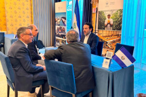 EL SALVADOR PROMUEVE OPORTUNIDADES DE NEGOCIO Y TURISMO ANTE EMPRESARIOS ITALIANOS