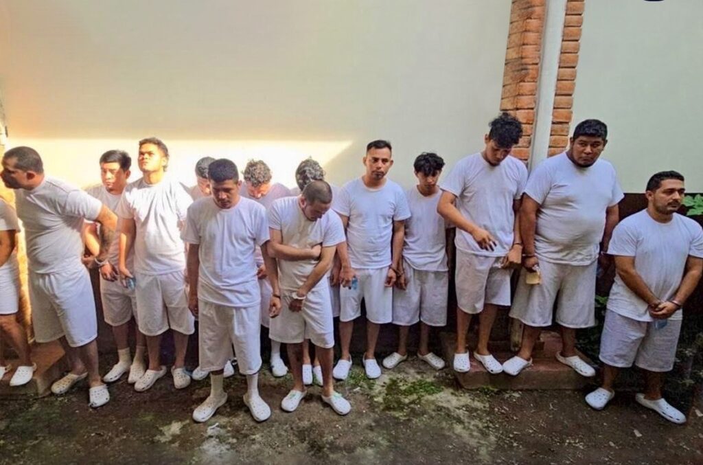 CONDENAN A AFICIONADO DEL ALIANZA POR DISTURBIOS CON OTRA BARRA EN SAN JUAN OPICO