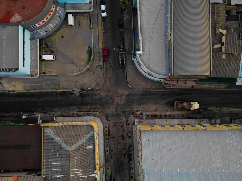 RETIRO DE MÁS DE 250 PUESTOS MARCA AVANCE CLAVE EN RECUPERACIÓN DE ESPACIOS PÚBLICOS EN SAN SALVADOR