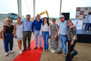 COLOCAN PRIMERA PIEDRA DEL PROYECTO HABITACIONAL MONTECARLO EN QUEZALTEPEQUE