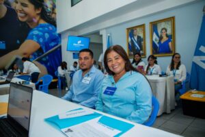 SARA ZELAYA DA EL PRIMER PASO Y PRESENTA SU PREINSCRIPCIÓN PARA LA ALCALDÍA DE USULUTÁN NORTE