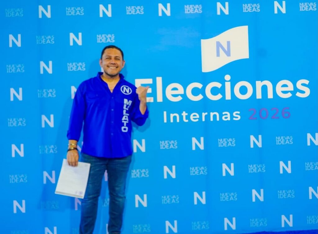 EDGARDO MULATO OFICIALIZA SU PRECANDIDATURA A LA ALCALDÍA DE SAN SALVADOR NORTE