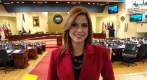 EMBAJADORA MILENA MAYORGA ANUNCIA 50 BECAS UNIVERSITARIAS Y CURSOS GRATUITOS DE INGLÉS