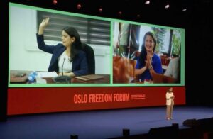 DIPUTADA CLAUDIA ORTIZ CUESTIONA EN NORUEGA LAS MEDIDAS DE SEGURIDAD IMPLEMENTADAS EN EL SALVADOR