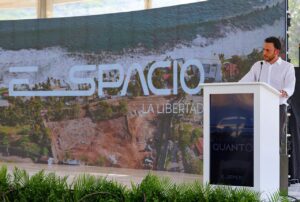 COLOCAN PRIMERA PIEDRA DE PLAZA ESPACIO LA LIBERTAD, LA NUEVA PLAZA COMERCIAL EN LA LIBERTAD COSTA