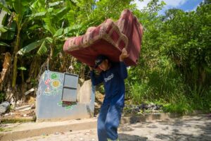 ALCALDIA DE SAN SALVADOR CENTRO EJECUTA JORNADAS DE RETIRO DE DESECHOS VOLUMINOSOS
