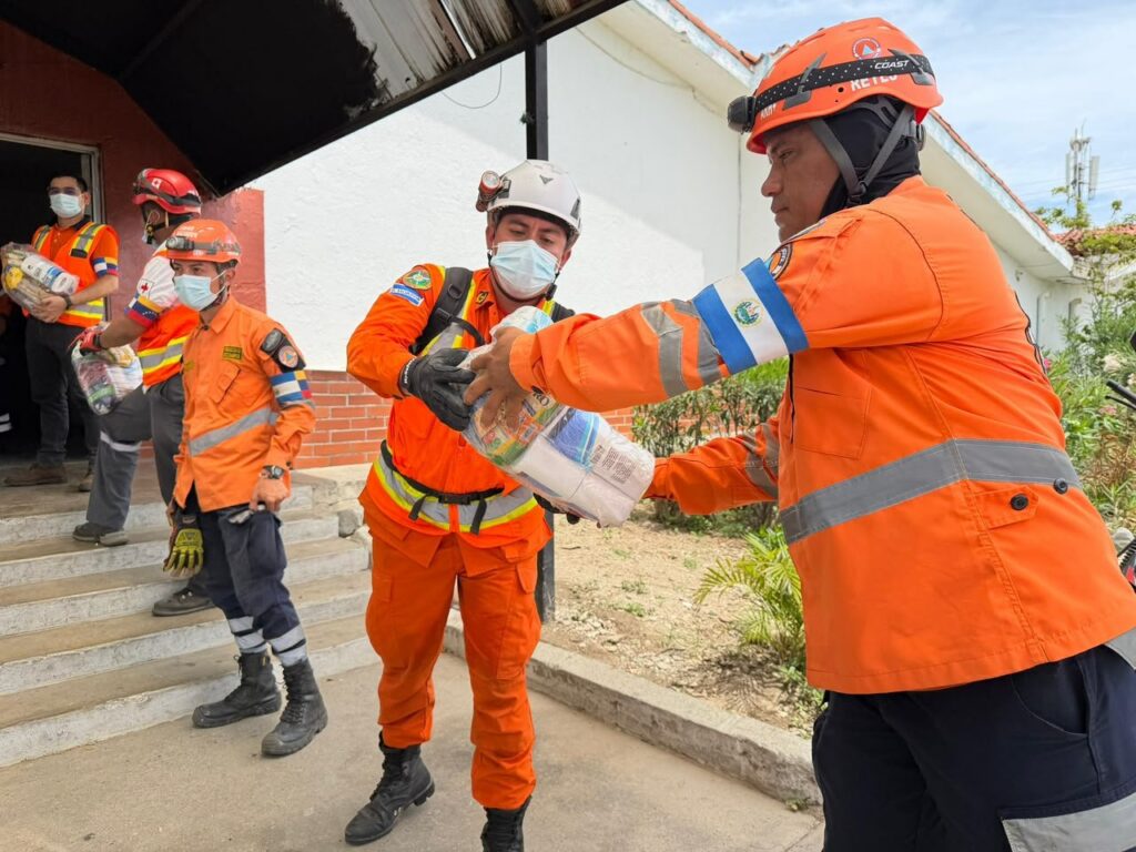 EL SALVADOR CONTINÚA ENTREGA DE AYUDA HUMANITARIA A INSTITUCIONES DE SALUD EN VENEZUELA