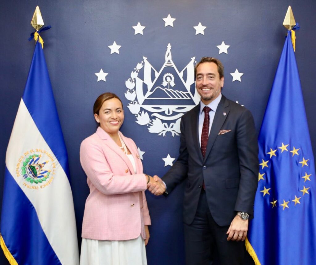 “EL SALVADOR CONECTA” BUSCA FORTALECER LAZOS CON LA DIÁSPORA SALVADOREÑA