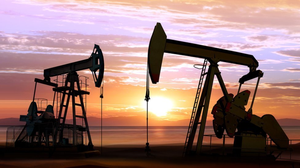 PRECIO DEL PETRÓLEO BRENT CAE 4 % TRAS ACUERDO ENTRE ESTADOS UNIDOS E IRÁN