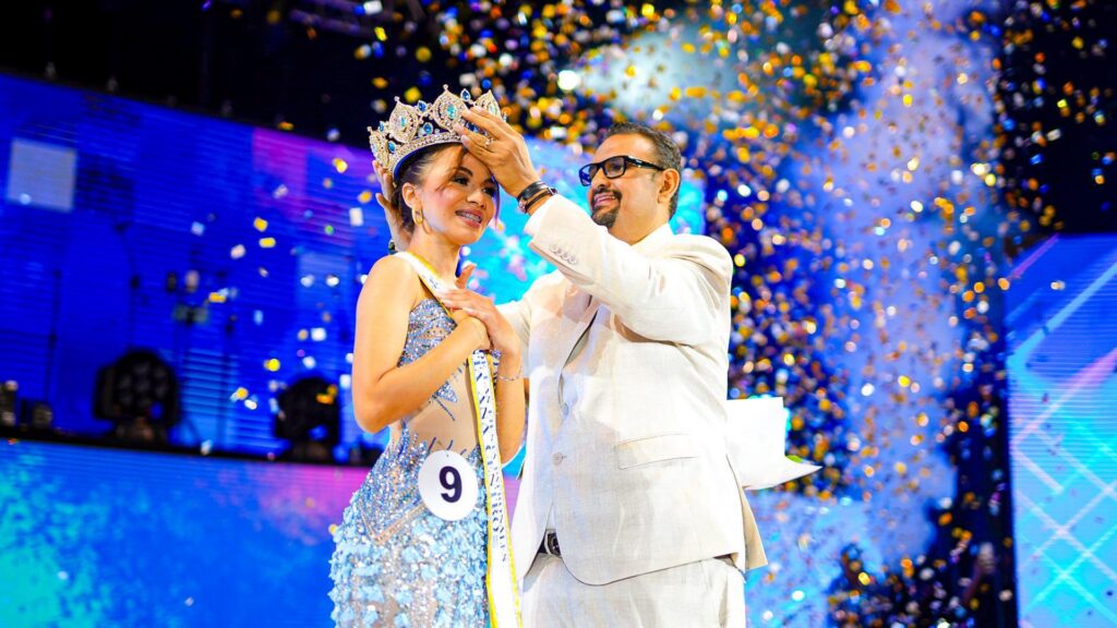 TODO LISTO PARA LA ELECCIÓN Y CORONACIÓN DE LA REINA DE LAS FIESTAS JULIAS EN SANTA ANA