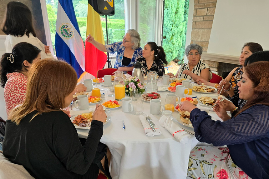 EMBAJADA DE EL SALVADOR RECONOCE EL APORTE DE MADRES SALVADOREÑAS DE LA DIÁSPORA