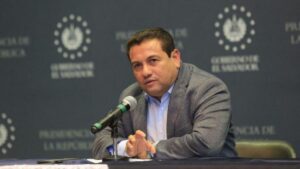 ROLANDO CASTRO SEÑALA AL FMLN DE DEBILITAR Y “SACRIFICAR” AL MOVIMIENTO SINDICAL CON FINES POLÍTICOS