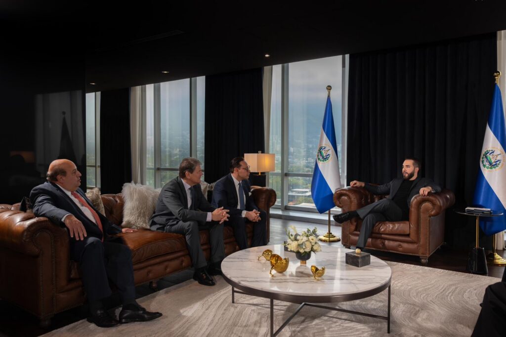 EMPRESARIOS SALVADOREÑOS EXPRESAN FUERTE APOYO A LA ADMINISTRACIÓN DE NAYIB BUKELE