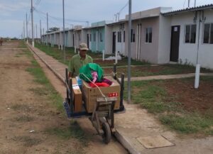 FAMILIAS SONSONATECAS RECIBEN LAS LLAVES DE SUS NUEVOS HOGARES EN EL PROYECTO «EL MILAGRO»
