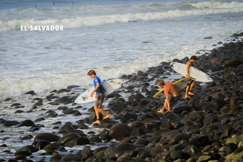 PUNTA ROCA ES ESCENARIO DE LA QUINTA PARADA DEL CHAMPIONSHIP TOUR DE LA WSL