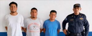 RIÑA ENTRE CONSUMIDORES DE ALCOHOL TERMINA CON TRES CAPTURADOS EN ROSARIO DE MORA, SAN SALVADOR