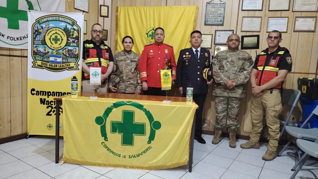 INSTRUCTORES DE LA ACADEMIA MUNDIAL DE BOMBEROS DE NUEVA YORK CAPACITARÁN A RESCATISTAS EN CAMPAMENTO NACIONAL EN EL SALVADOR