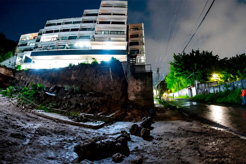 ORDENAN EVACUACIÓN OBLIGATORIA DE MÁS DE 40 APARTAMENTOS