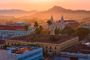 SEGURIDAD Y REVITALIZACIÓN URBANA IMPULSAN EL TURISMO EN SANTA ANA