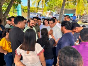 DIPUTADO CALEB NAVARRO SE REÚNE CON LÍDERES DE SAN MIGUEL Y REAFIRMA SU TRABAJO TERRITORIAL
