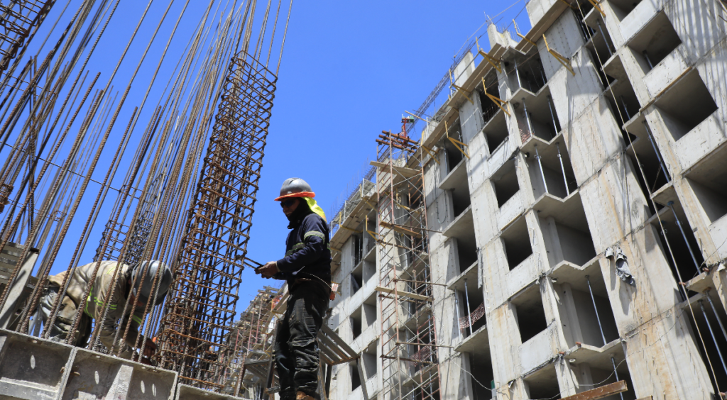 SECTOR CONSTRUCCIÓN ENCABEZA CRECIMIENTO ECONÓMICO EN EL SALVADOR Y SUPERA A 18 ACTIVIDADES PRODUCTIVAS