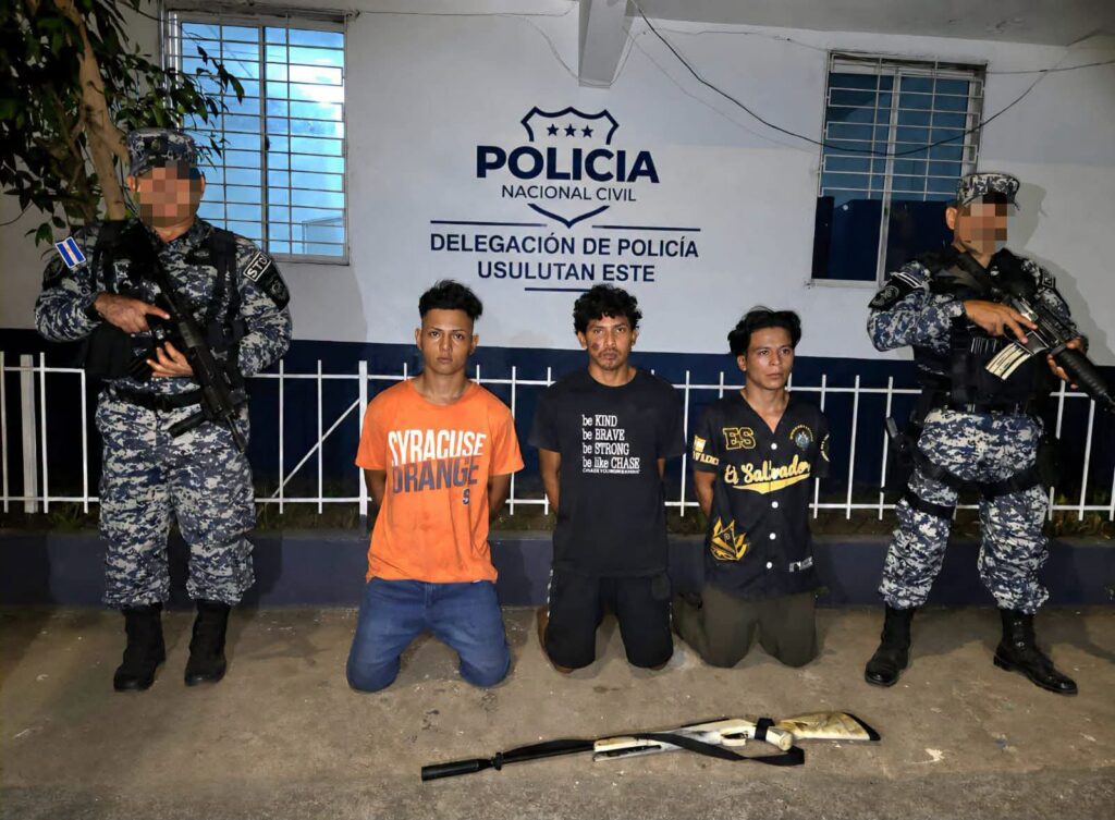 CAPTURAN A TRES SUJETOS POR AMENAZAR A COMERCIANTES EN USULUTÁN