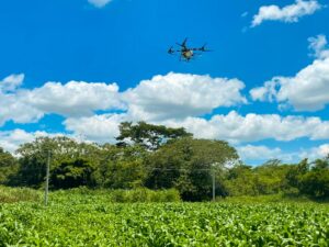 ALCALDÍA DE SANTA ANA CENTRO LLEVA DRONES AGRÍCOLAS AL CANTÓN LA EMPALIZADA