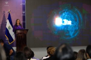 UNIVERSITARIOS RECIBEN CAPACITACIÓN EN PROGRAMACIÓN E INTELIGENCIA ARTIFICIAL CON APOYO DE VICEMINISTRA DE DIÁSPORA