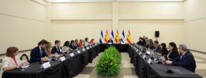 CANCILLER ALEXANDRA TINOCO FORTALECE RELACIONES BILATERALES CON ESPAÑA