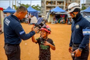 EL SALVADOR APOYA ASISTENCIA PSICOLÓGICA Y RECREATIVA PARA LA NIÑEZ EN VENEZUELA