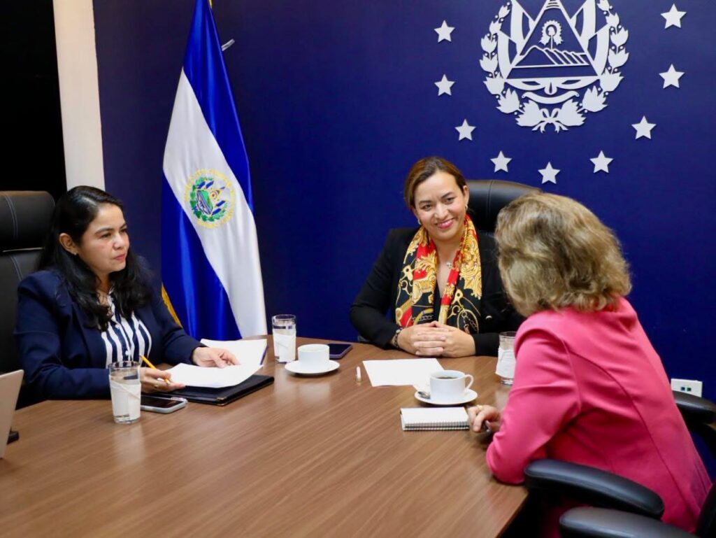 GOBIERNO IMPULSA INICIATIVAS DE COOPERACIÓN ENTRE EL SALVADOR Y ESPAÑA