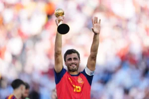 RODRI YA ESTÁ EN BARCELONA Y SE CONVIERTE EN NUEVO JUGADOR DEL EQUIPO BLAUGRANA