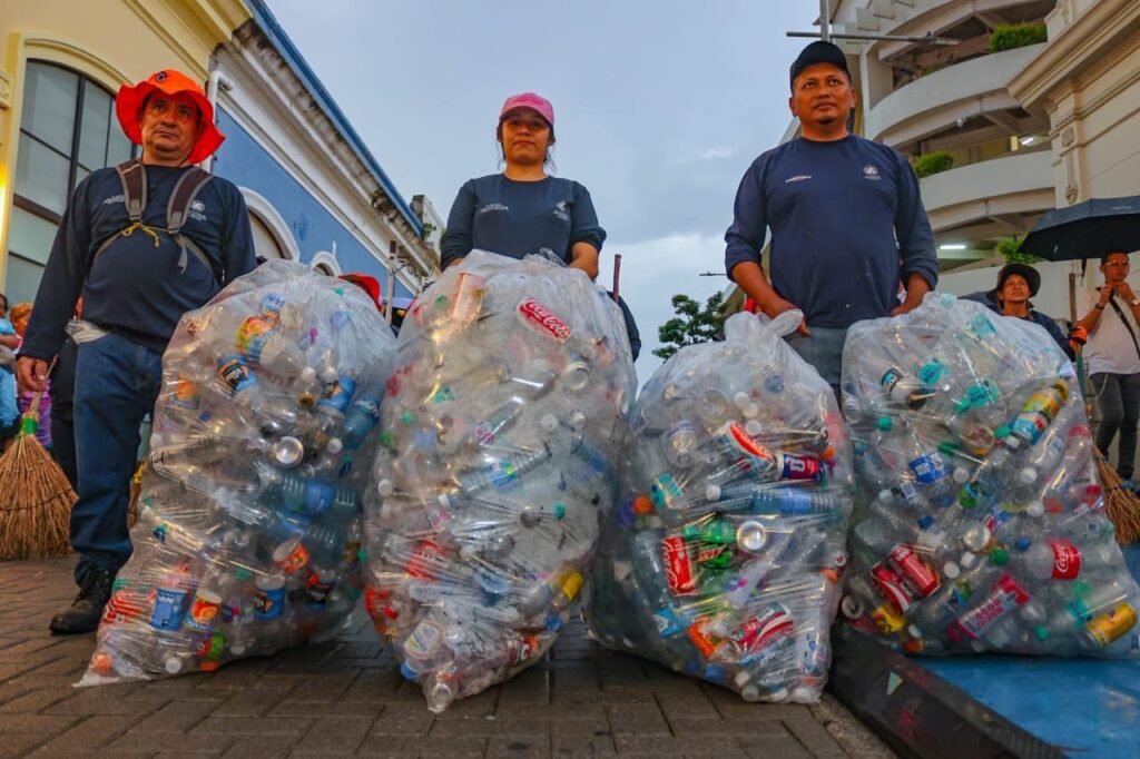 RECUPERAN 6.7 MILLONES DE LATAS Y BOTELLAS PLÁSTICAS DURANTE FIESTAS AGOSTINAS