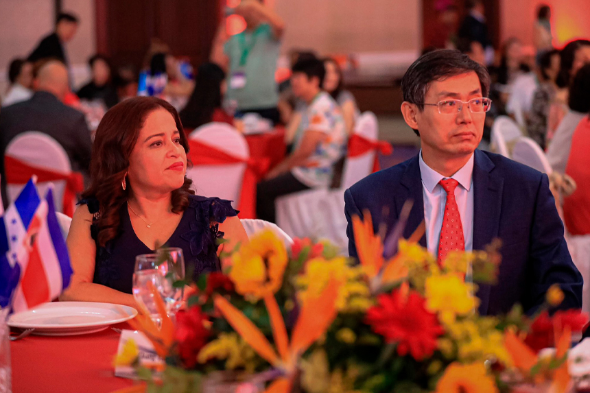 GOBIERNO DESTACA COOPERACIÓN CON CHINA DURANTE CONVENCIÓN REGIONAL EN EL SALVADOR