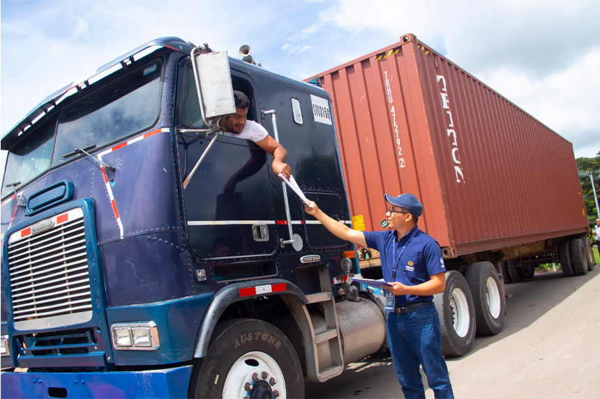 COOPERACIÓN CON BRASIL Y CHILE BUSCA POTENCIAR LA INTELIGENCIA ADUANERA EN EL SALVADOR