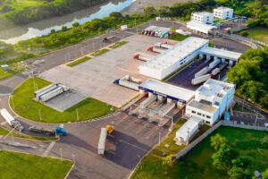EL SALVADOR PROPONE MODERNIZAR FRONTERAS Y CONVERTIRSE EN PILOTO DE CARGO PASS