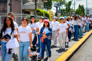 COMPROMISO, PARTICIPACIÓN Y ESFUERZO: LA RUTA DE LOS ESTUDIANTES HACIA UNA BECA