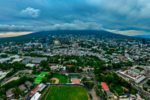 LLUVIAS BREVES Y DE RÁPIDO DESPLAZAMIENTO PARA LA TARDE Y NOCHE