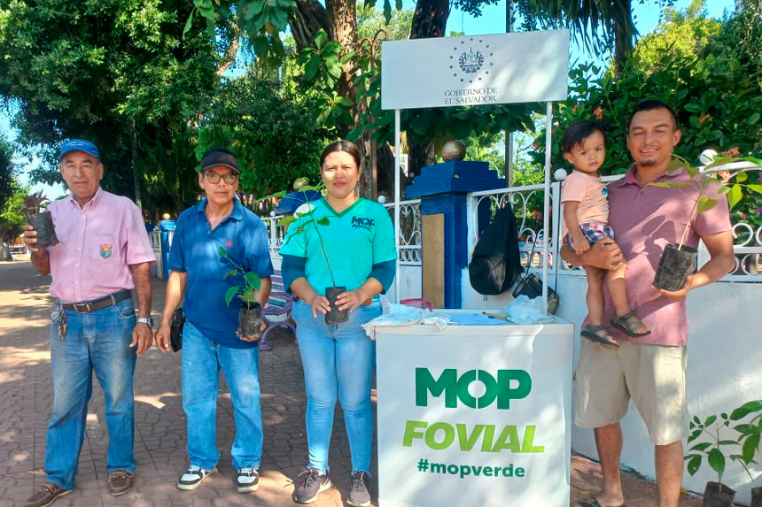 MOP INVITA A LA POBLACIÓN A SUMARSE A LA REFORESTACIÓN CON LA ENTREGA DE PLANTAS