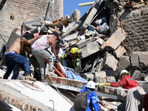 CIFRA DE MUERTOS POR TERREMOTO EN COLOMBIA ASCIENDE A 250