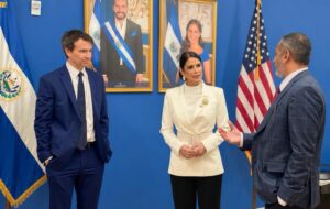 EL SALVADOR AVANZA COMO HUB DE INNOVACIÓN Y COMERCIO DIGITA