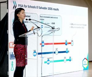 TECNOLOGÍA EN LAS AULAS COLOCA A EL SALVADOR EN EL RADAR INTERNACIONAL, SEÑALA EXPERTA EN EDUCACIÓN