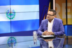 MINISTRO ROLANDO CASTRO DESTACA DIÁLOGO SOBRE REFORMA LABORAL EN EL SALVADOR