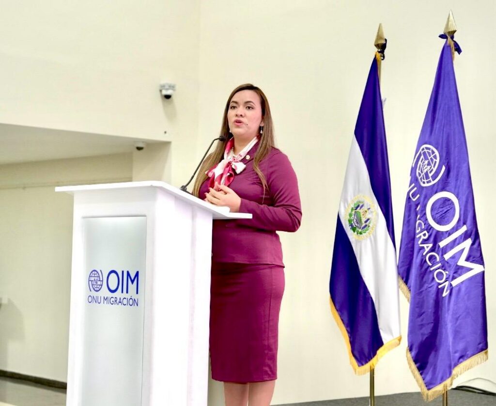 “EL SALVADOR SE TRANSFORMA Y AVANZA CON PASO FIRME”: PATRICIA GODÍNEZ SOBRE LA NUEVA ESTRATEGIA DE ARRAIGO