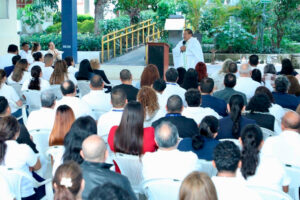 MINISTERIO DE TRABAJO ELEVA ORACIONES POR LA VIDA DE COMPAÑERO